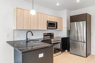 Building Photo - 2139 N 10th St