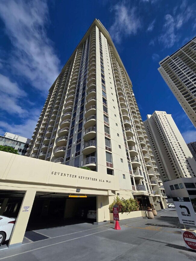 Building Photo - 1717 Ala Wai Blvd