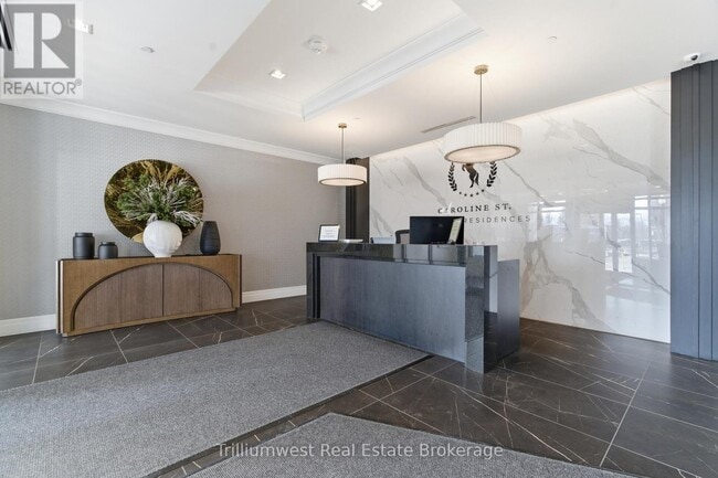 Building Photo - 155 Caroline St S