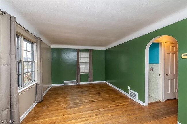 Building Photo - 15500 Benhoff Dr