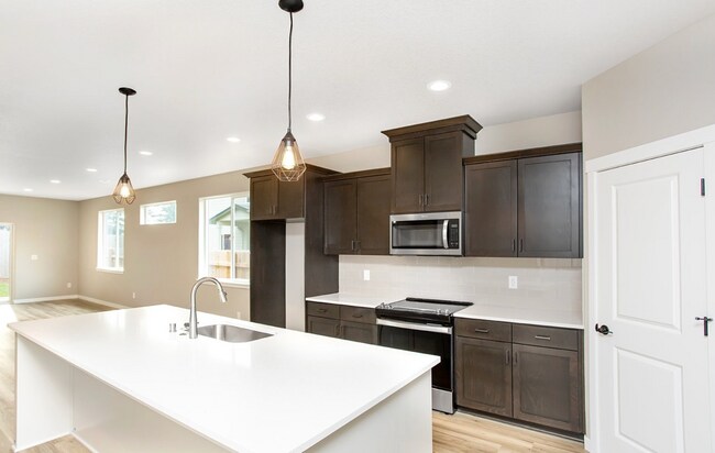 Foto del edificio - BRAND NEW- One Story