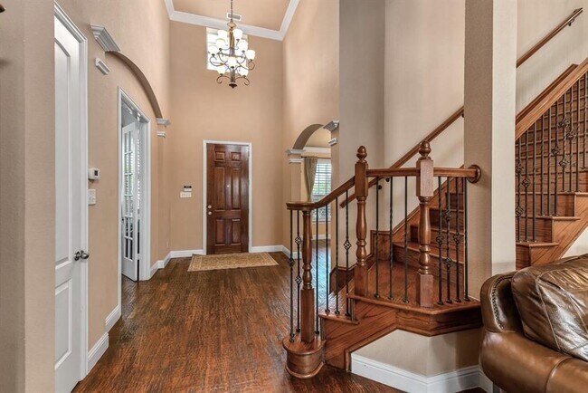 Foto del edificio - 1736 Country Brook Ln