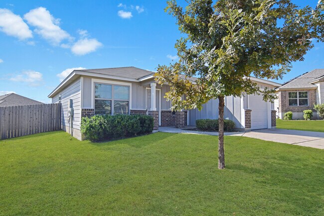 Building Photo - 2433 Stoneham Ct