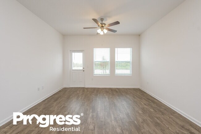 Building Photo - 5733 Monroe Springs Way