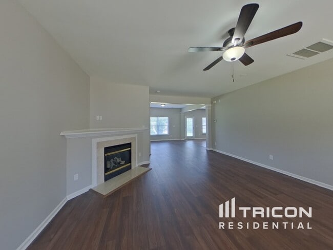 Building Photo - 1522 Ladora Dr