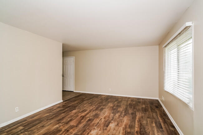 Building Photo - 4265 Aspen Way