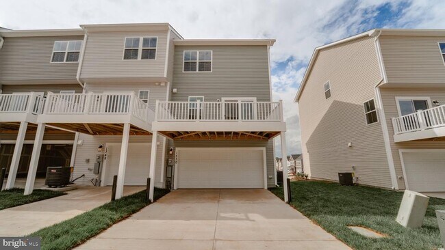 Foto del edificio - 1350 Red Clover Ln