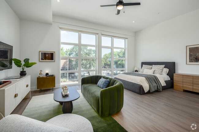 Interior Photo - Tower Broadway