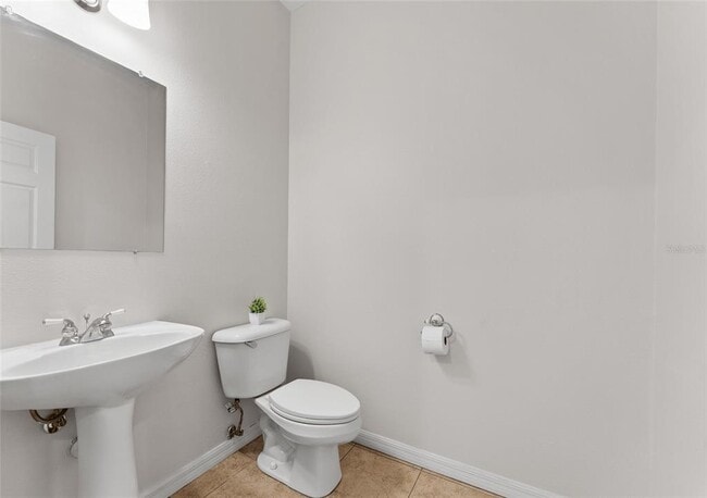 Foto del edificio - 14055 Waterville Cir