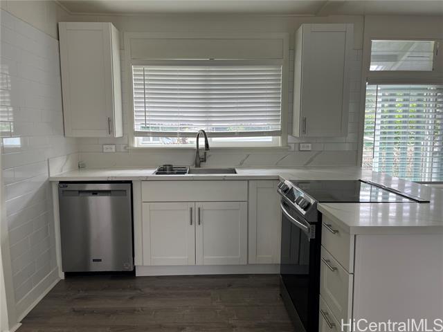 Foto del edificio - 45-619-619 Duncan Dr