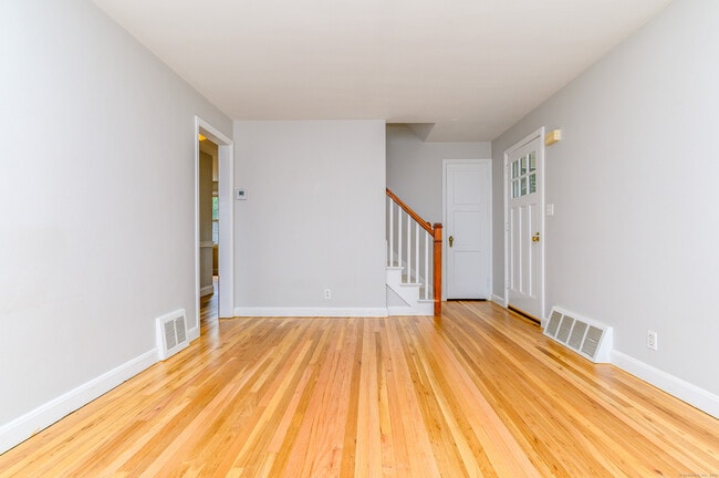 Building Photo - 51 Fortuna Dr