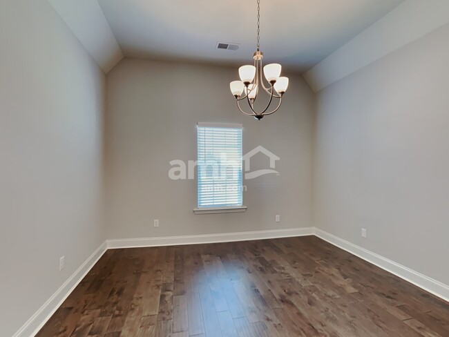 Building Photo - 3670 Dorrie Cir