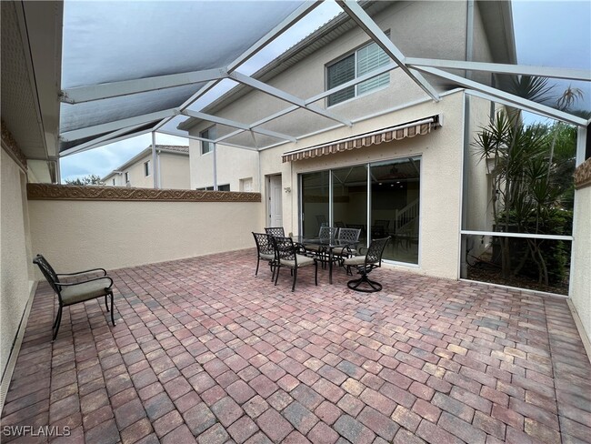 Foto del edificio - 28482 Villagewalk Blvd
