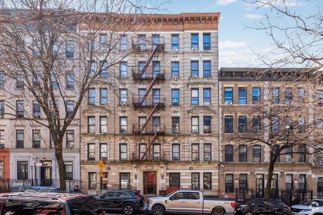 Building Photo - 546 W 156th St