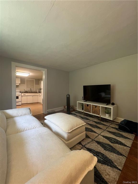 364 Angola Rd Unit 2, Cornwall, NY 12518 Room for Rent in Cornwall