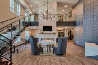 Building Photo - Lyra