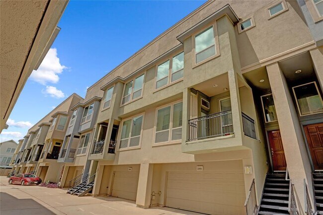 Foto del edificio - 5446 Crooms St