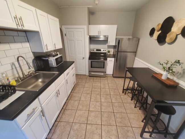 Foto del edificio - 280 Plainfield St