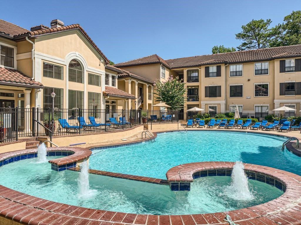 Foto principal - 3777 Peachtree Rd NE