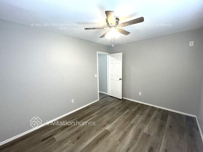 Building Photo - 1429 S Crossbow Ct