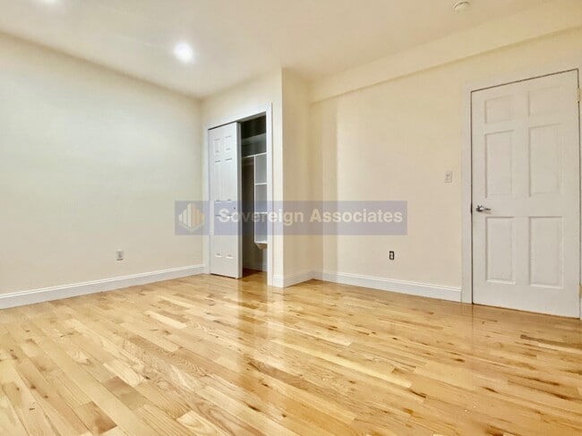 Building Photo - 289 Convent Ave