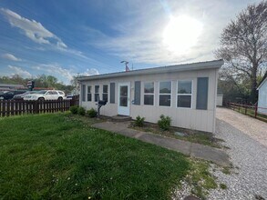 Building Photo - 1563 Vann Ave