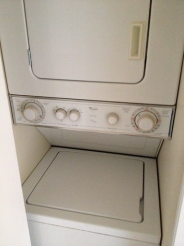 Building Photo - 4857 N Harding Ave