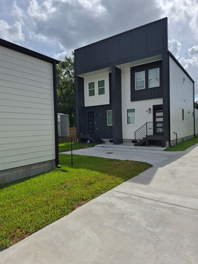 Foto del edificio - 6103 Shotwell St