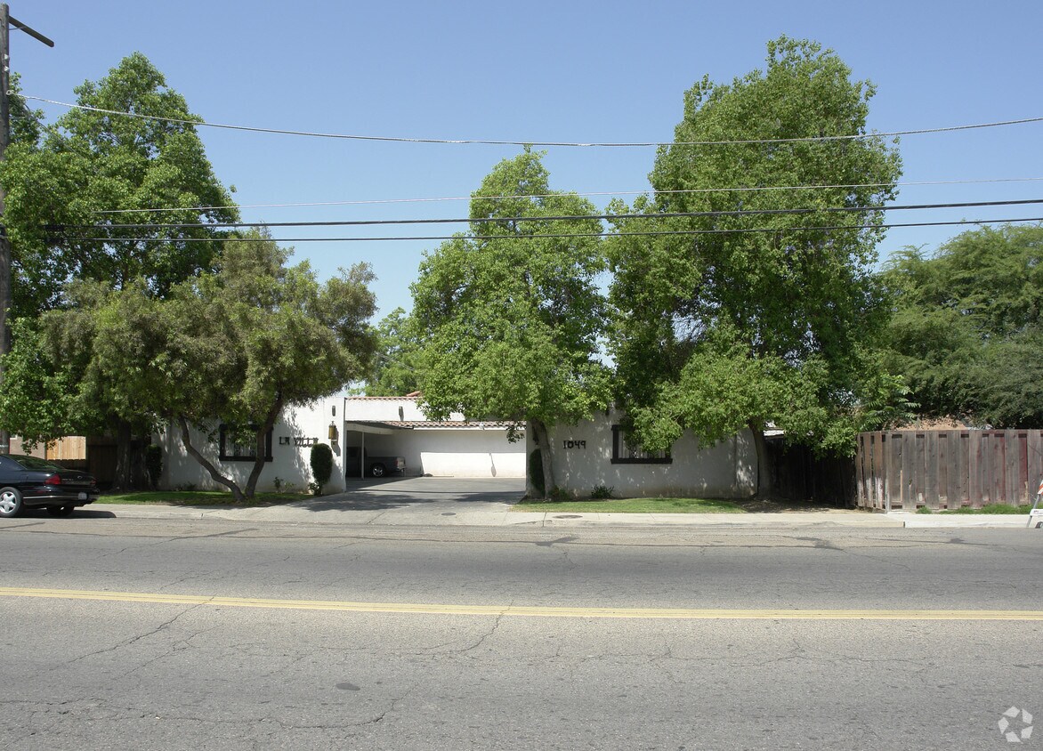 Building Photo - 1049 S Frankwood Ave