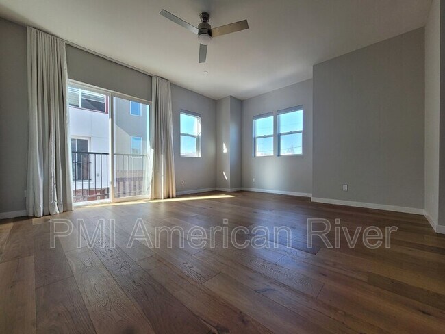 Foto del edificio - 3348 S St