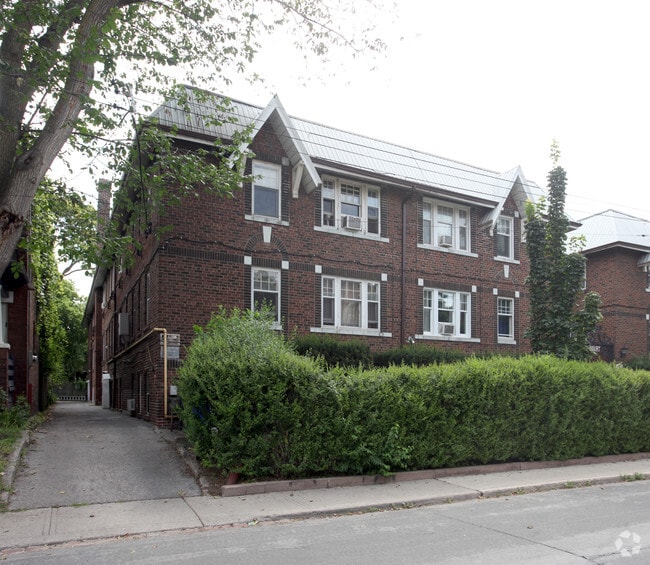 Primary Photo - Howland Court