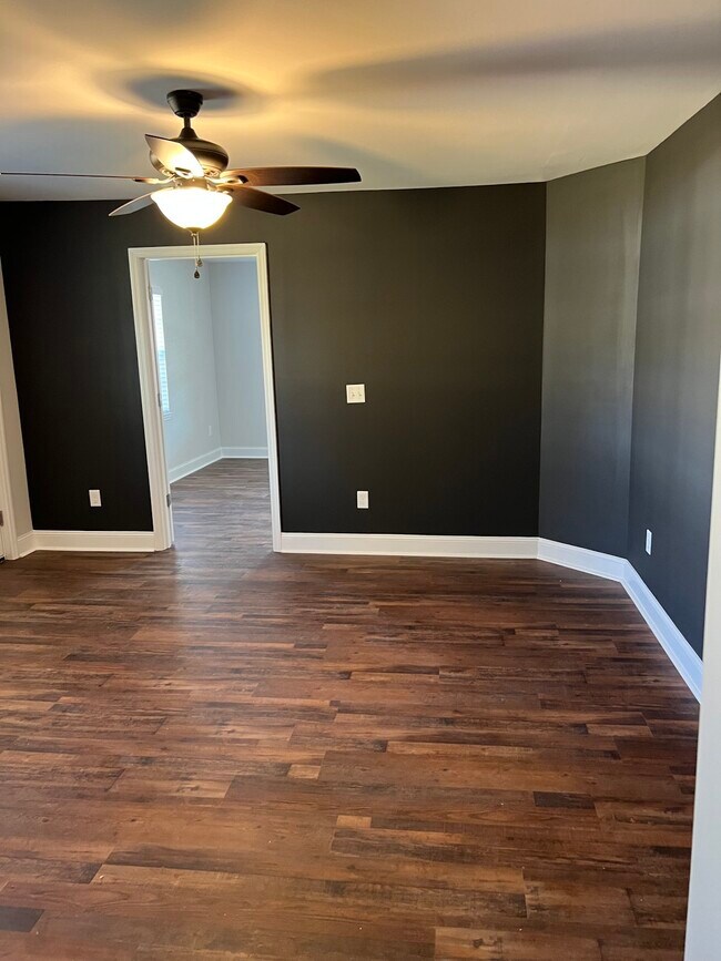 Building Photo - 109 Morgan Avenue Northwest, Unit 111