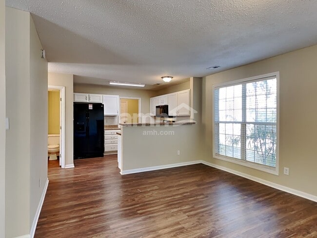 Building Photo - 4319 Armitage Dr