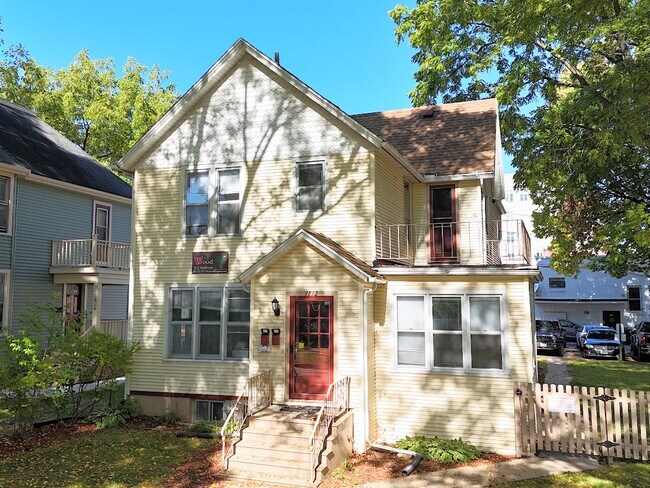 Foto del edificio - 1812 Madison St