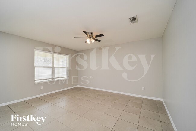Foto del edificio - 1622 SW 27th St