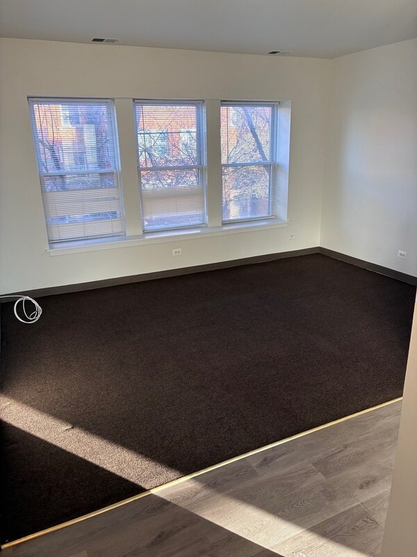 Building Photo - 5647 W Madison St