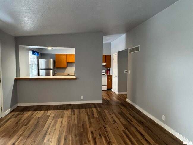 Building Photo - 3814 Mississippi Ave