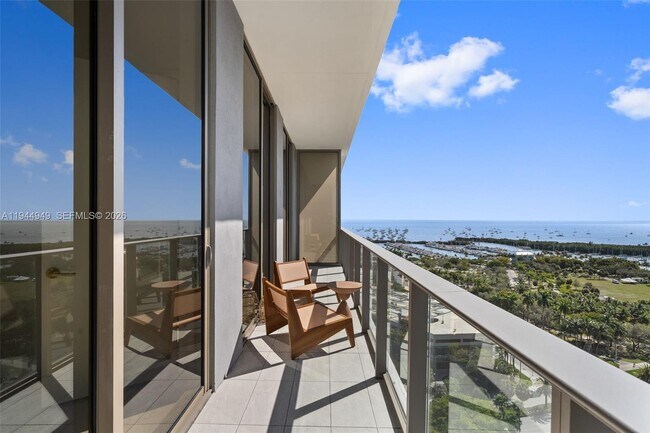 Foto del edificio - 2655 S Bayshore Dr