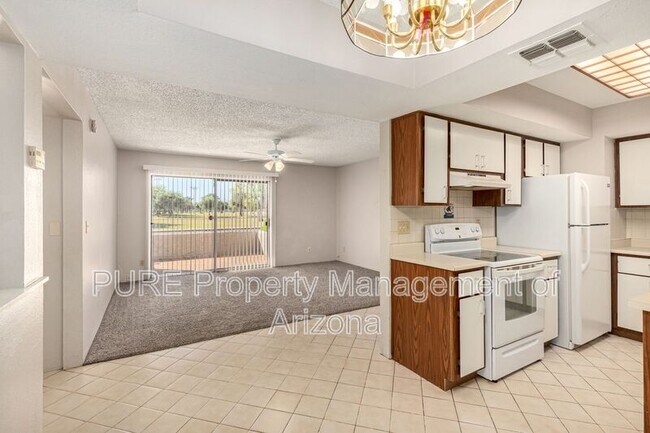 Foto del edificio - 4444 E Paradise Village Pkwy N