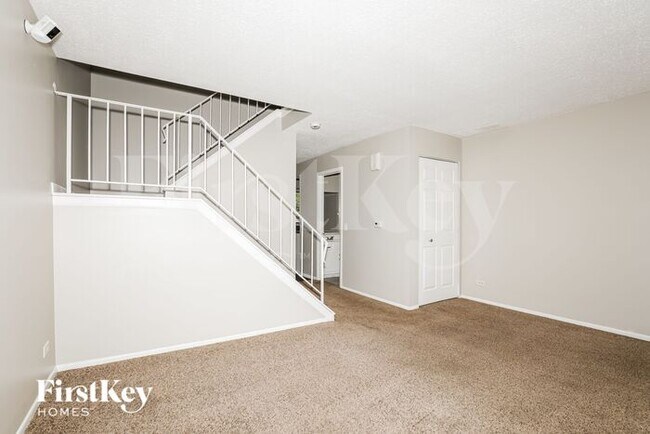 Foto del edificio - 30W118 Maplewood Dr