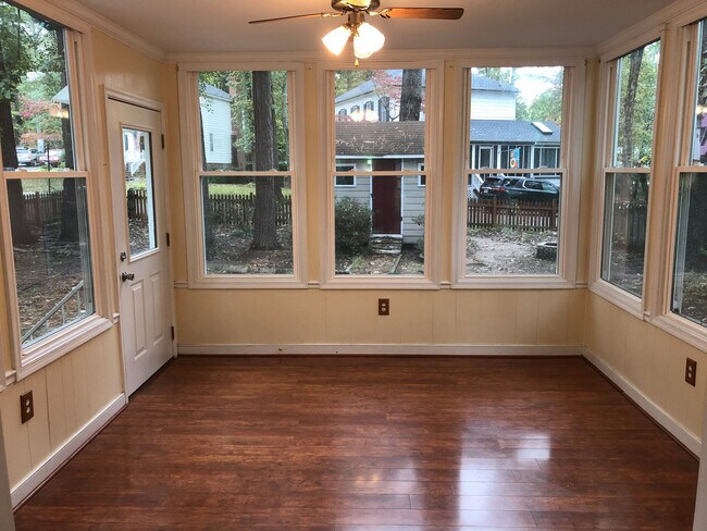 Foto del edificio - 1146 Somerville Grove Terrace