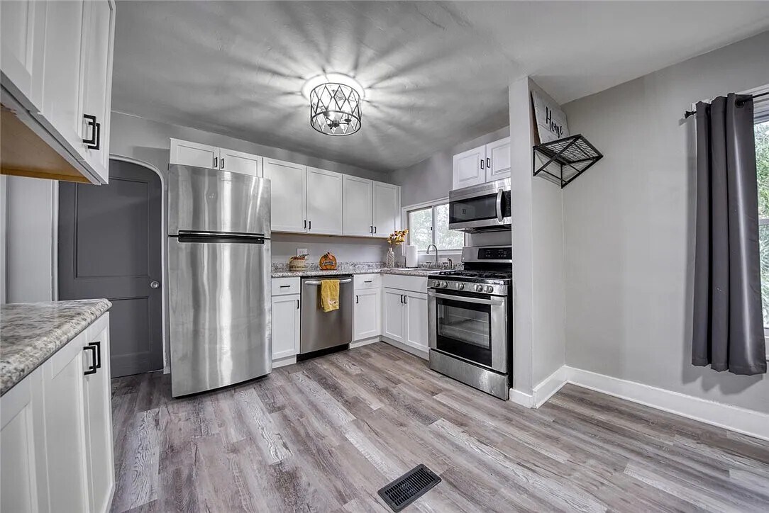 Foto principal - 586 Highland Ave