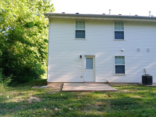 Foto del edificio - 406 E Liberty Ln