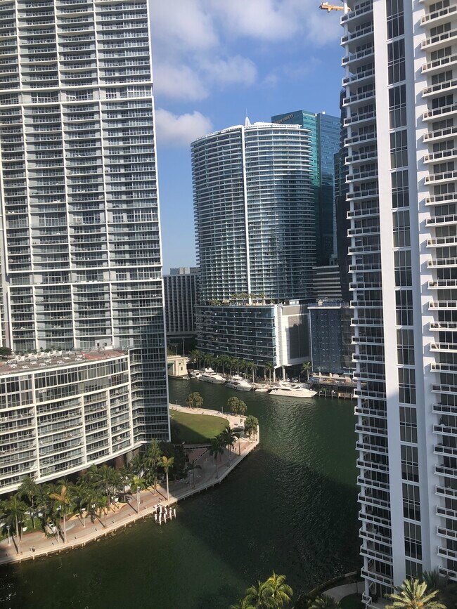 View from balcony - 801 Brickell Key Blvd