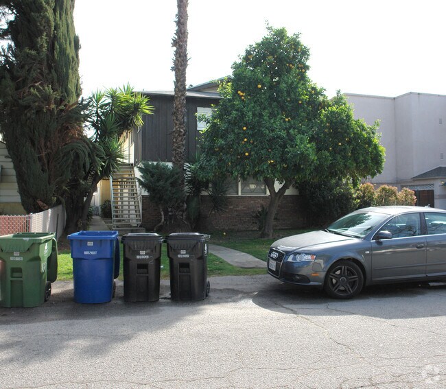 total tree obstruction, car and cans as well. This is the best poss. shot - 5416 Vantage Ave