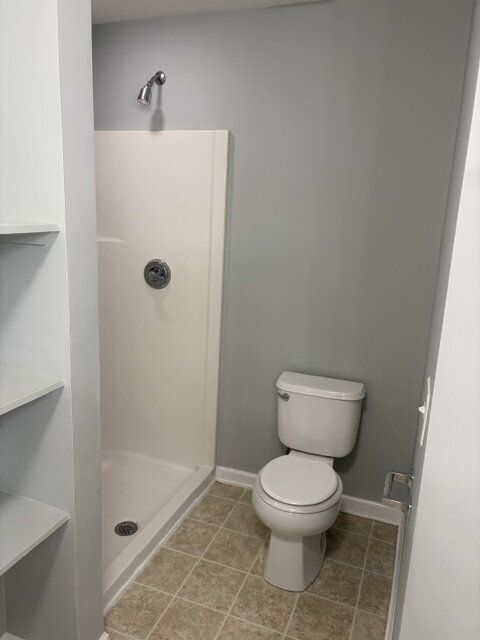 Building Photo - 2205 Locksley Woods Dr