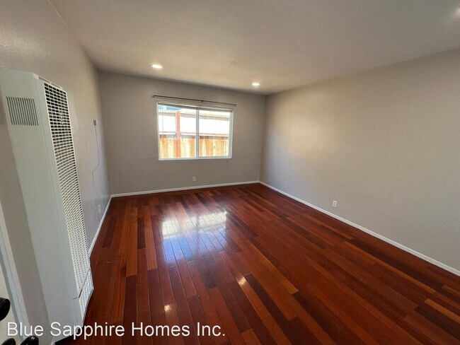 Foto del edificio - 1 br, 1 bath House - 2630 38th Ave