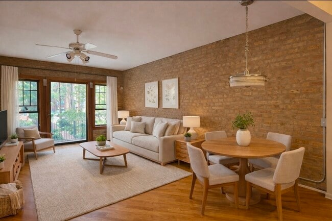 Building Photo - 6964 1/2 N Sheridan Rd