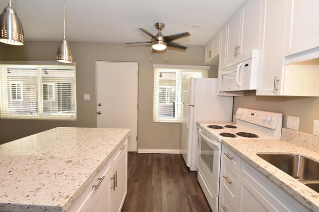 Foto del edificio - Hilltop Terrace