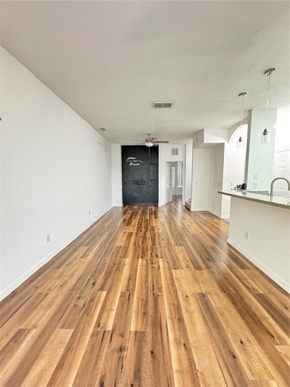 Foto del edificio - 1264 S Beach Cir